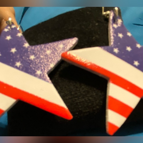 Patriotic Faux Leather Star Earrings-Perfect for Memorial Day and 4th of July - Picture 6 of 8
